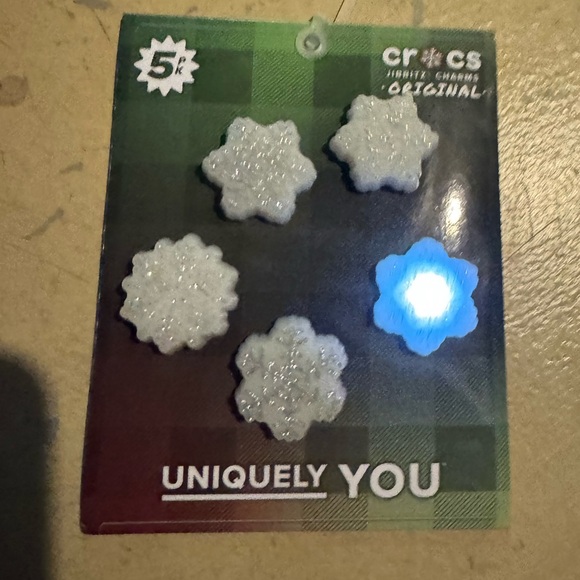 CROCS Other - CROCS White Snowflake Jibbitz Charms